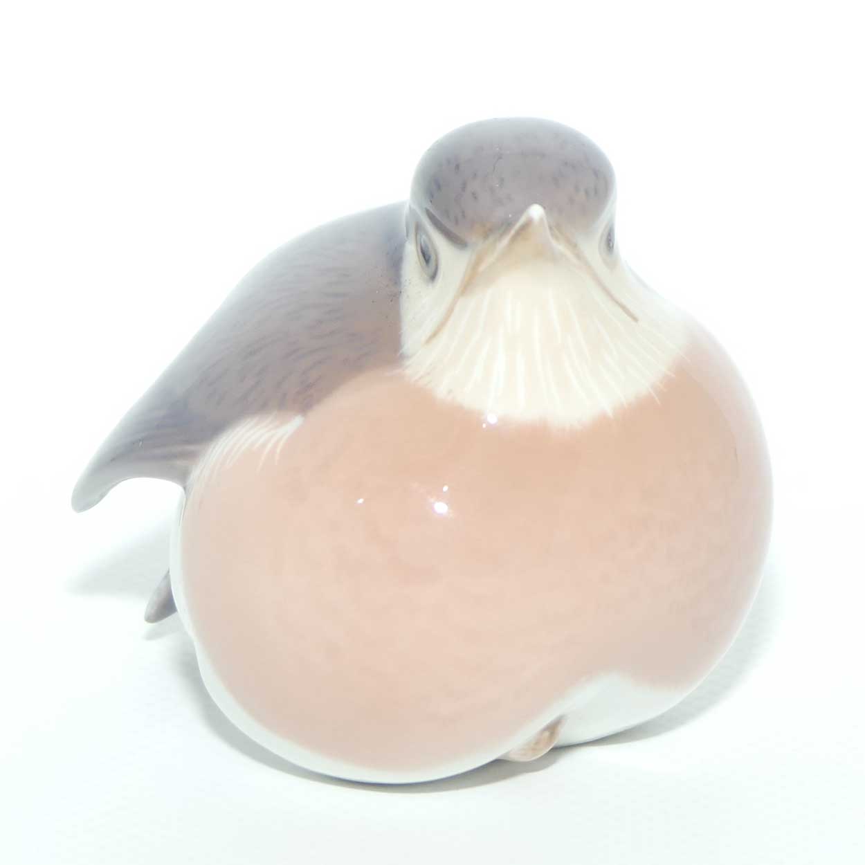 Royal Copenhagen figure 2266 | Robin