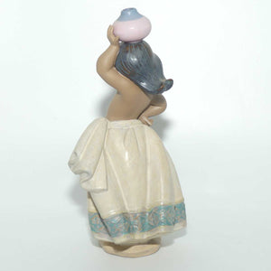 Lladro figure Little Peasant Girl | White | Vase on Head | #2333