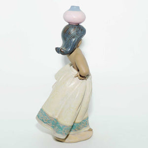 Lladro figure Little Peasant Girl | White | Vase on Head | #2333