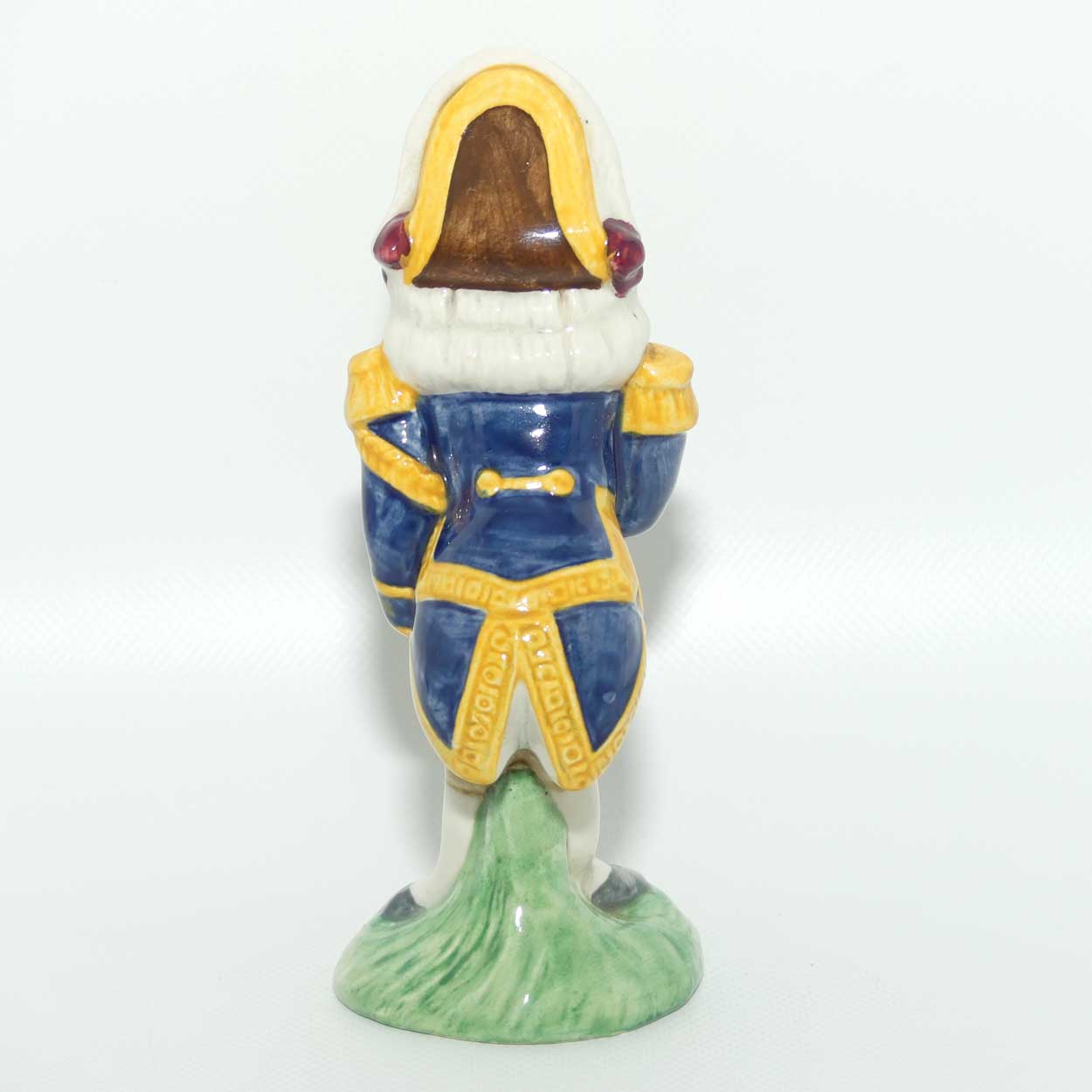#2546 Beswick Alice in Wonderland Fish Footman figure