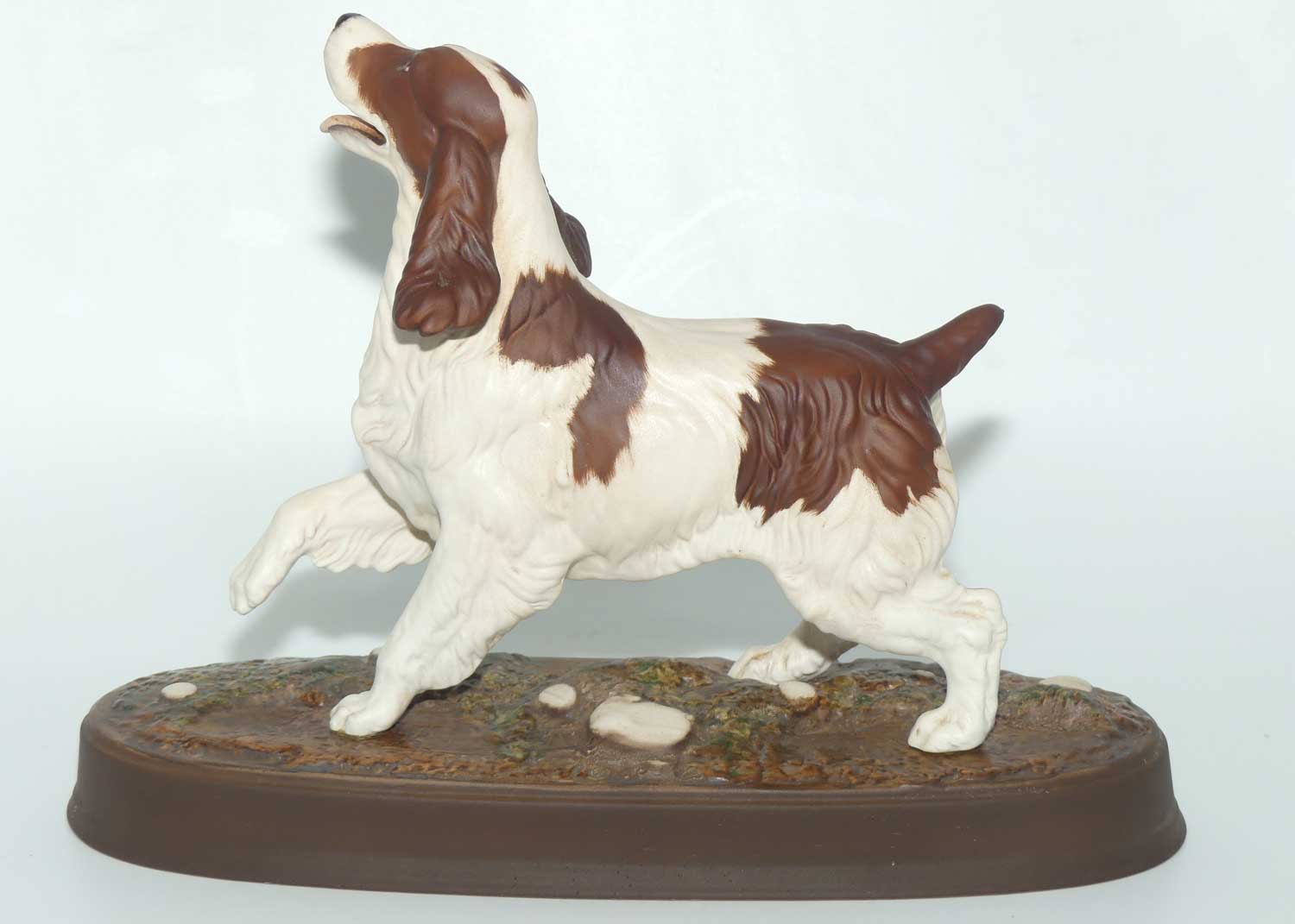 #2980 Beswick The Spaniel (Matt; Ceramic plinth)