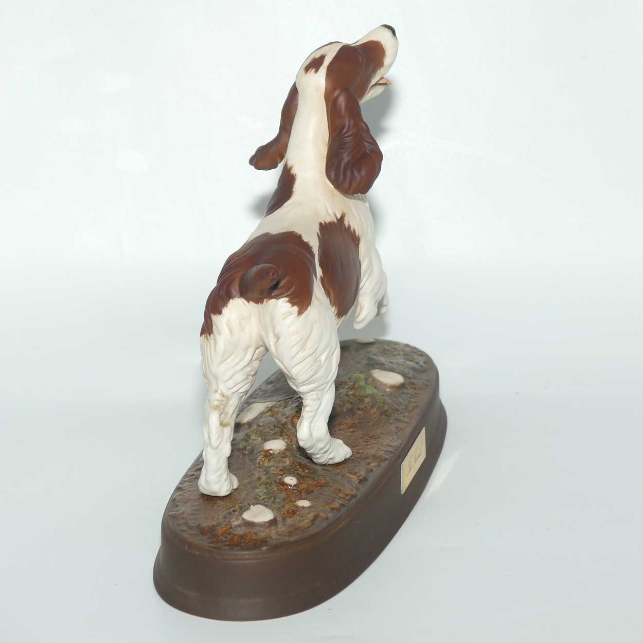 #2980 Beswick The Spaniel (Matt; Ceramic plinth)