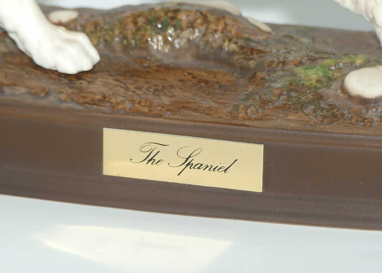 #2980 Beswick The Spaniel (Matt; Ceramic plinth)