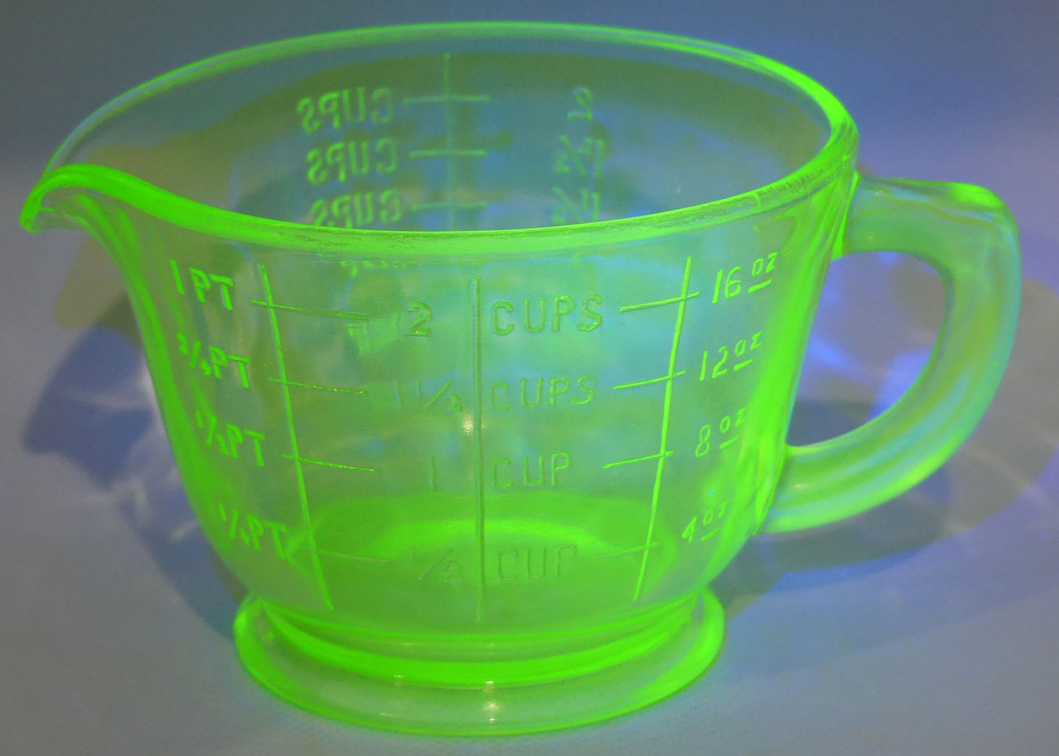Green Glass | Uranium Glass 2 Cup measure wide Measuring Jug | 9.5cm tall | #1