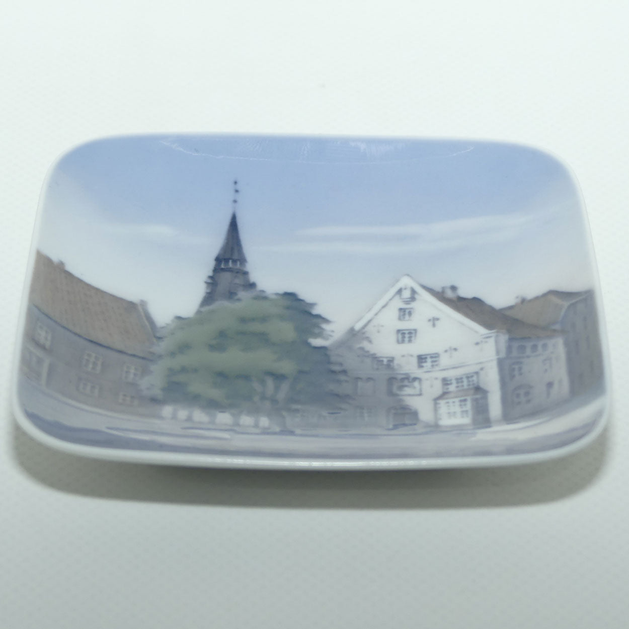 Royal Copenhagen square tray | Torvet Tonder | #3559