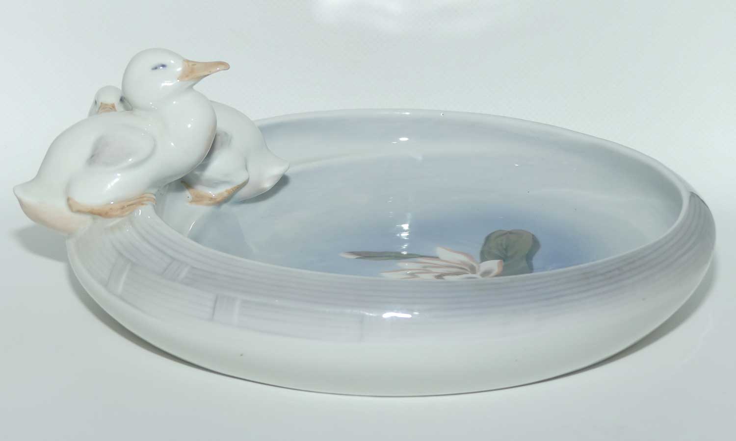 Royal Copenhagen float bowl with Duck Pond style | Pair of Ducks and Waterlily | #358