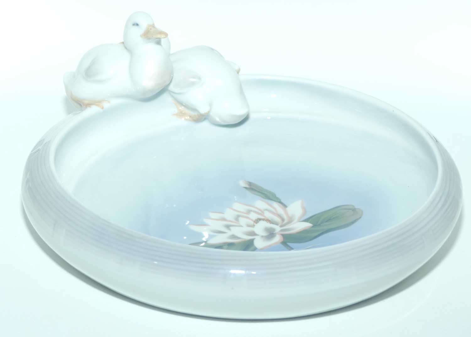 Royal Copenhagen float bowl with Duck Pond style | Pair of Ducks and Waterlily | #358