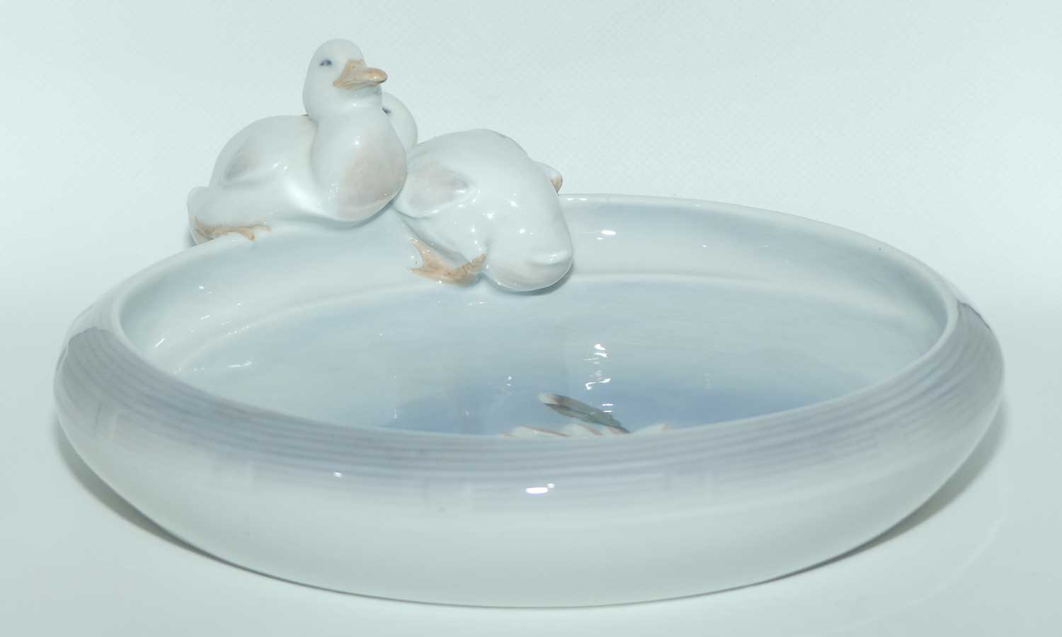 Royal Copenhagen float bowl with Duck Pond style | Pair of Ducks and Waterlily | #358