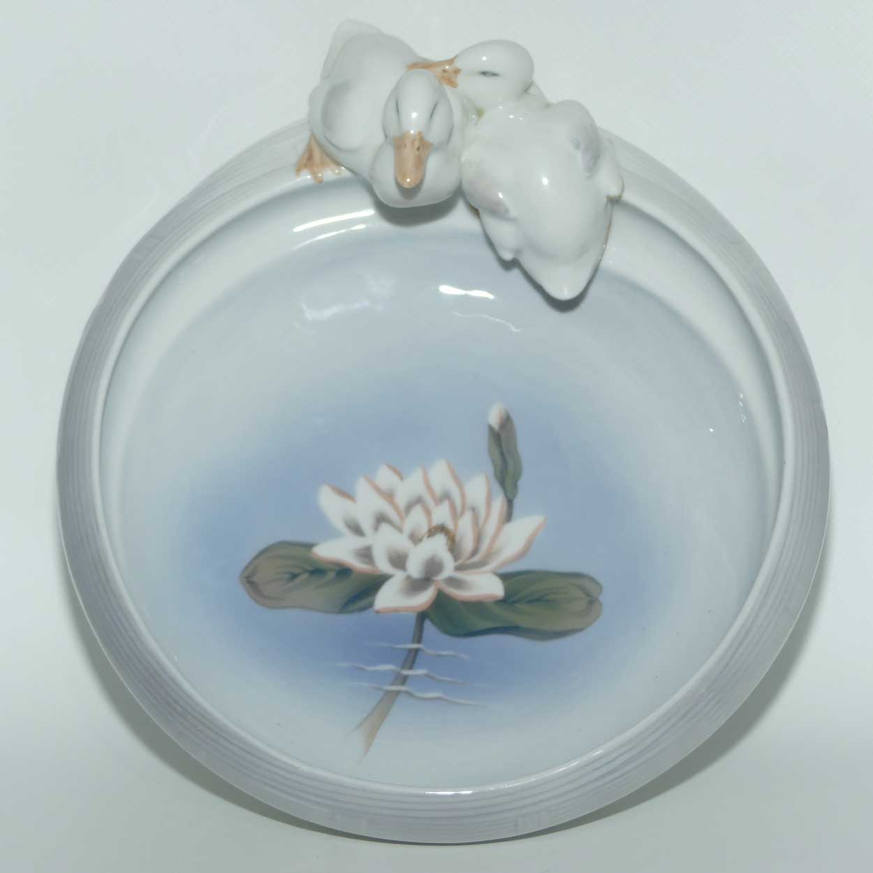 Royal Copenhagen float bowl with Duck Pond style | Pair of Ducks and Waterlily | #358