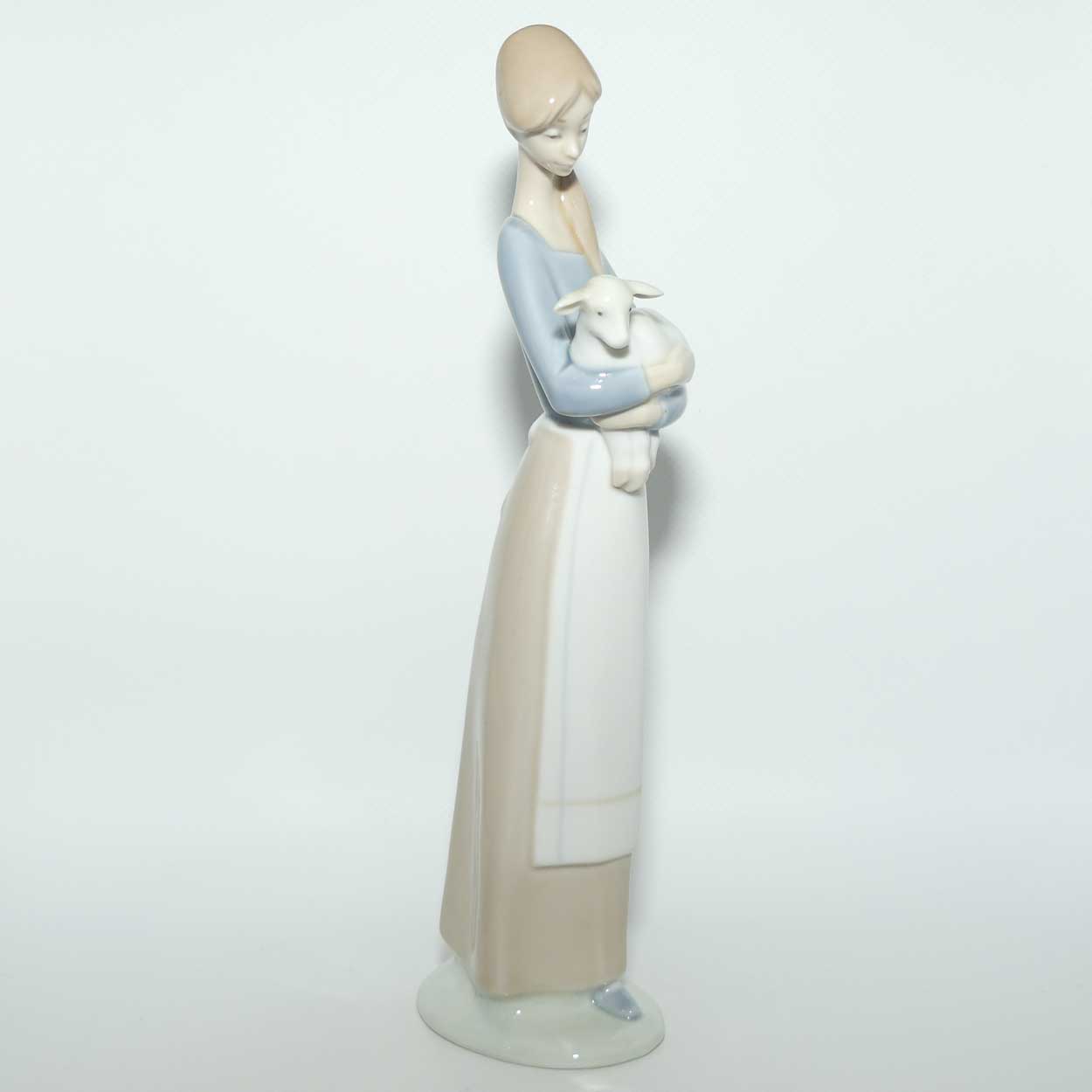 Lladro figure Young Girl with Lamb | #4505