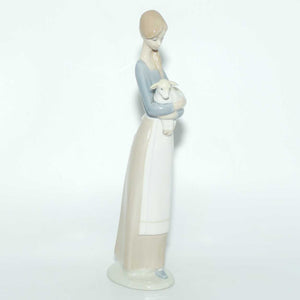 Lladro figure Young Girl with Lamb | #4505 | #2