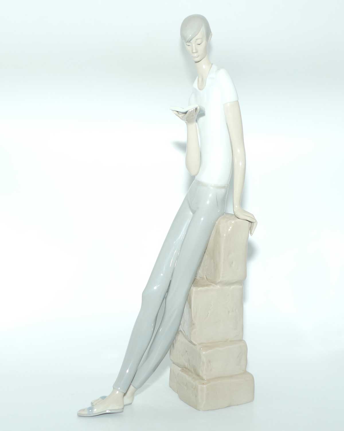 Lladro figure Boy Student | Gloss | #4517