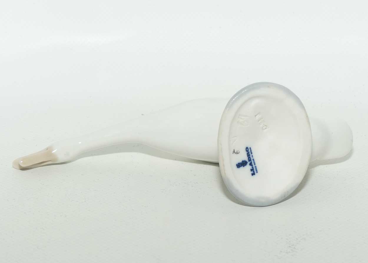 Lladro figure Little Duck #4551 | Neck Out | #1