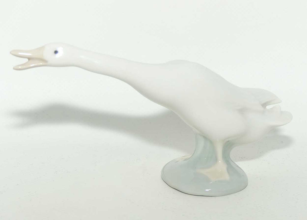 Lladro figure Little Duck #4551 | Neck Out | #2