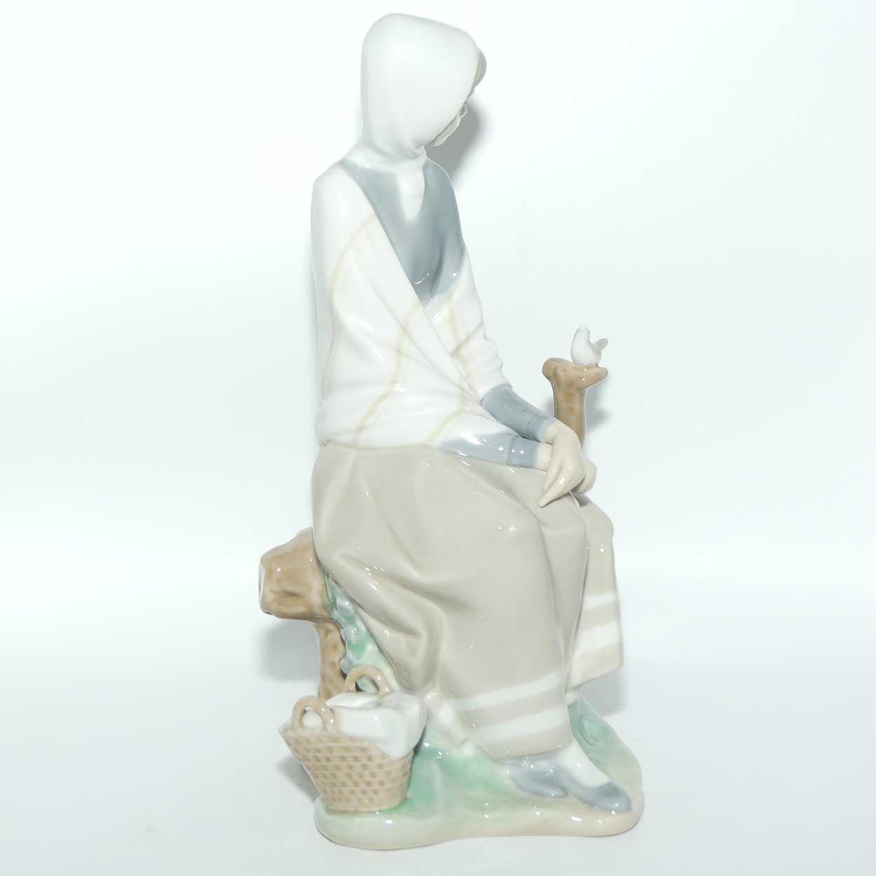 Lladro figure New Shepherdess | #4576