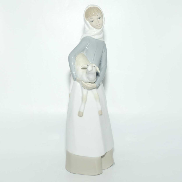 Lladro figure Girl with Lamb | Plain Apron #4584 | #1