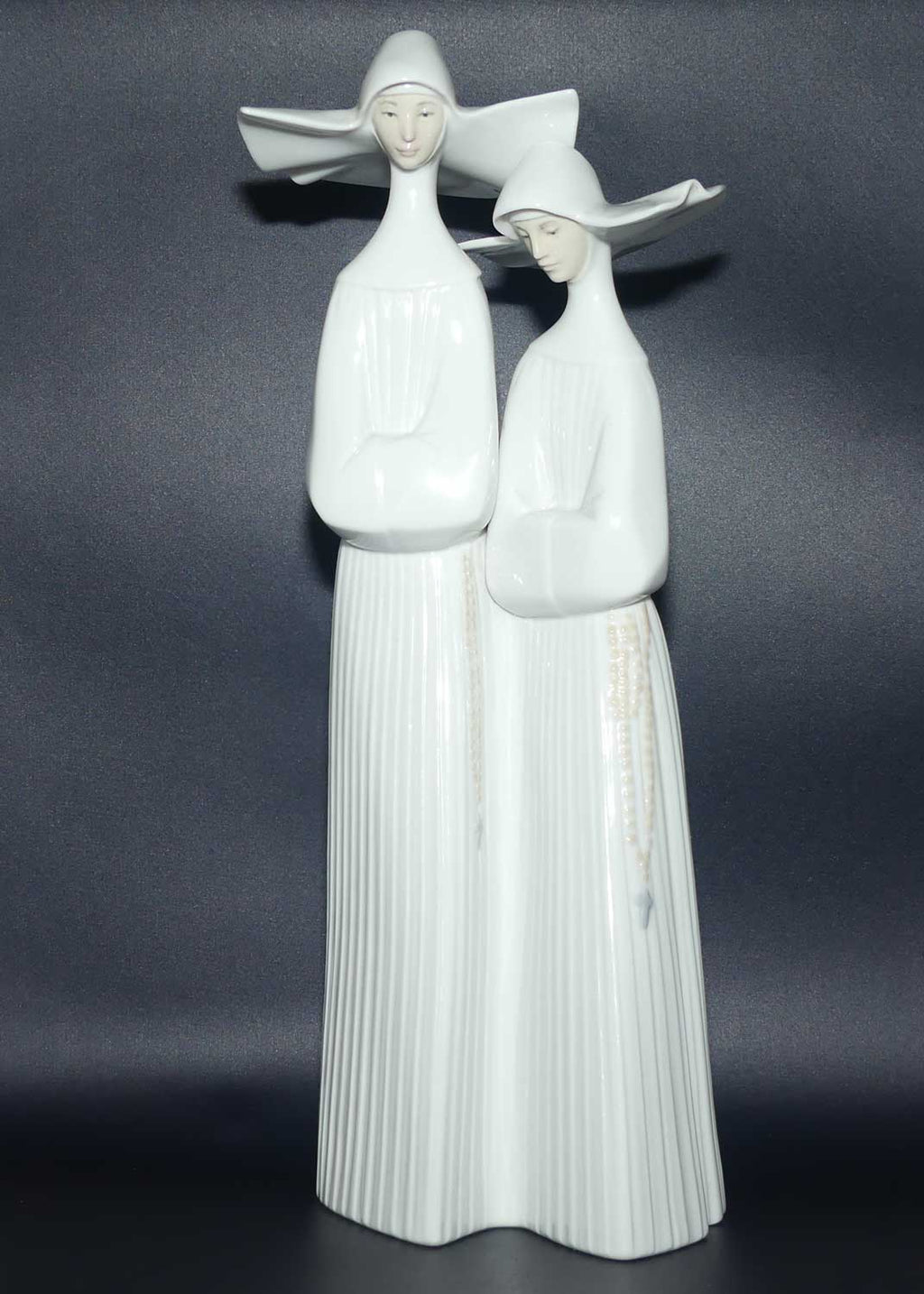 Lladro figure Nuns #4611