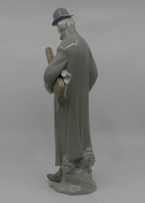 Lladro figure Old Man with Violin #4622