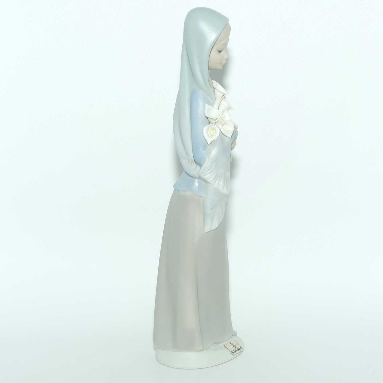 Lladro figure Girl with Calla Lilies | #4650 | matt finish