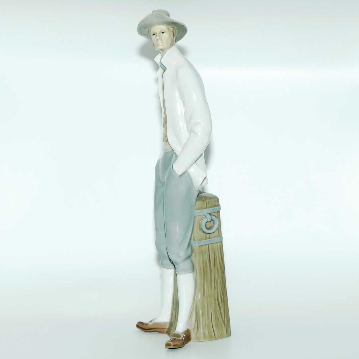 Lladro figure Sailor | Tall | Gloss | #4657