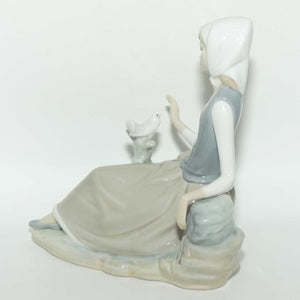 Lladro figure Shepherdess with Dove #4660 | #1