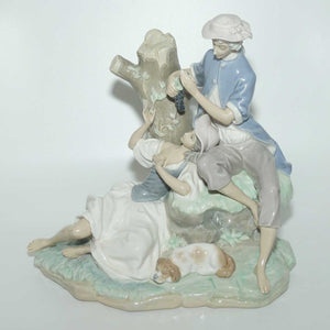 Lladro figure A Romantic Couple | Romantic Group | #4662