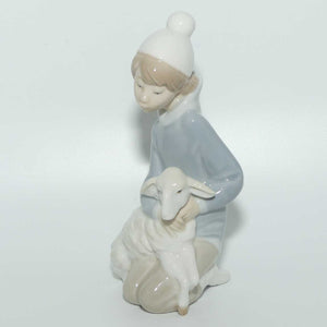 Lladro figure Shepherd with Lamb | #4676