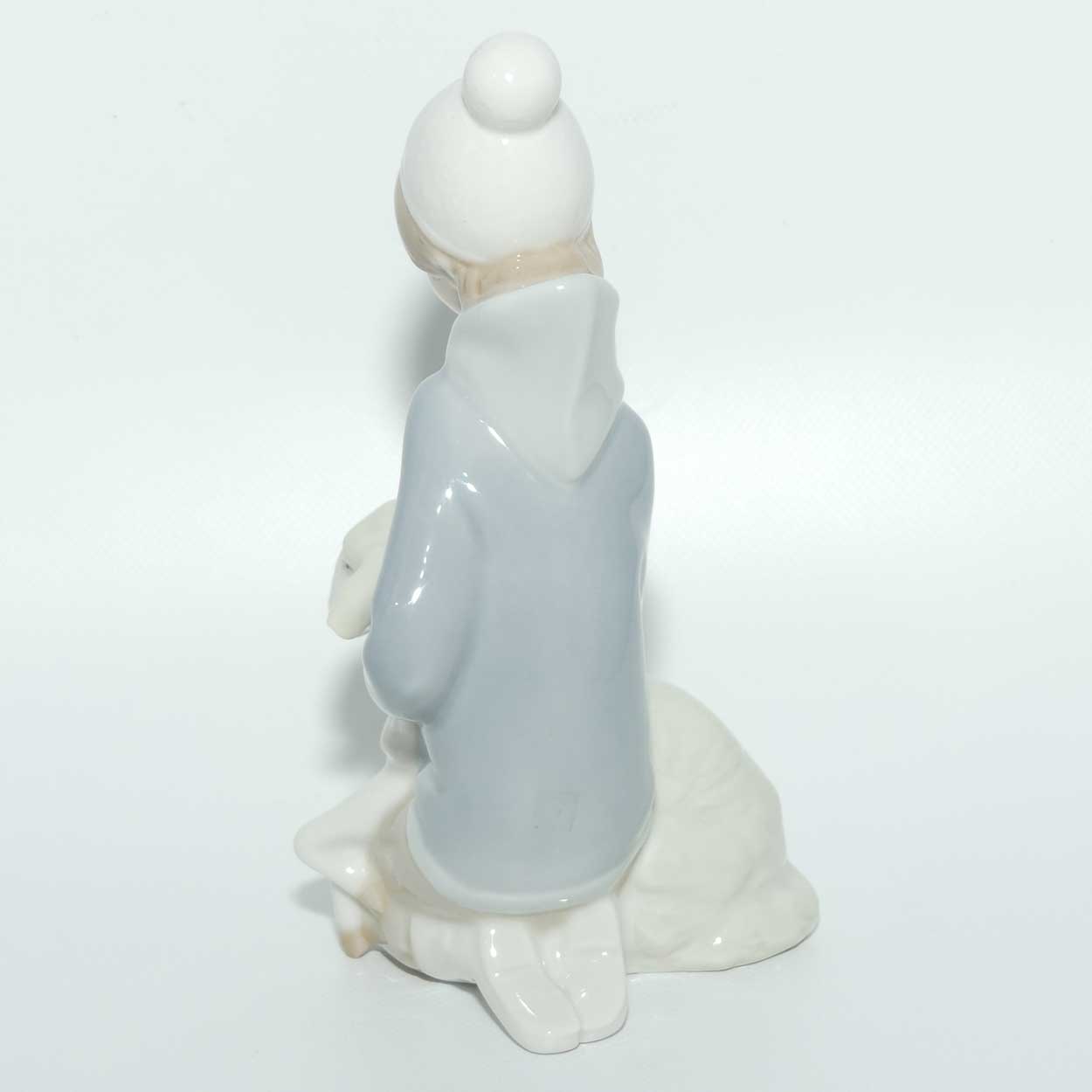 Lladro figure Shepherd with Lamb | #4676