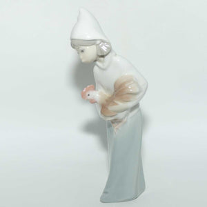 Lladro figure Girl with Rooster | #4677