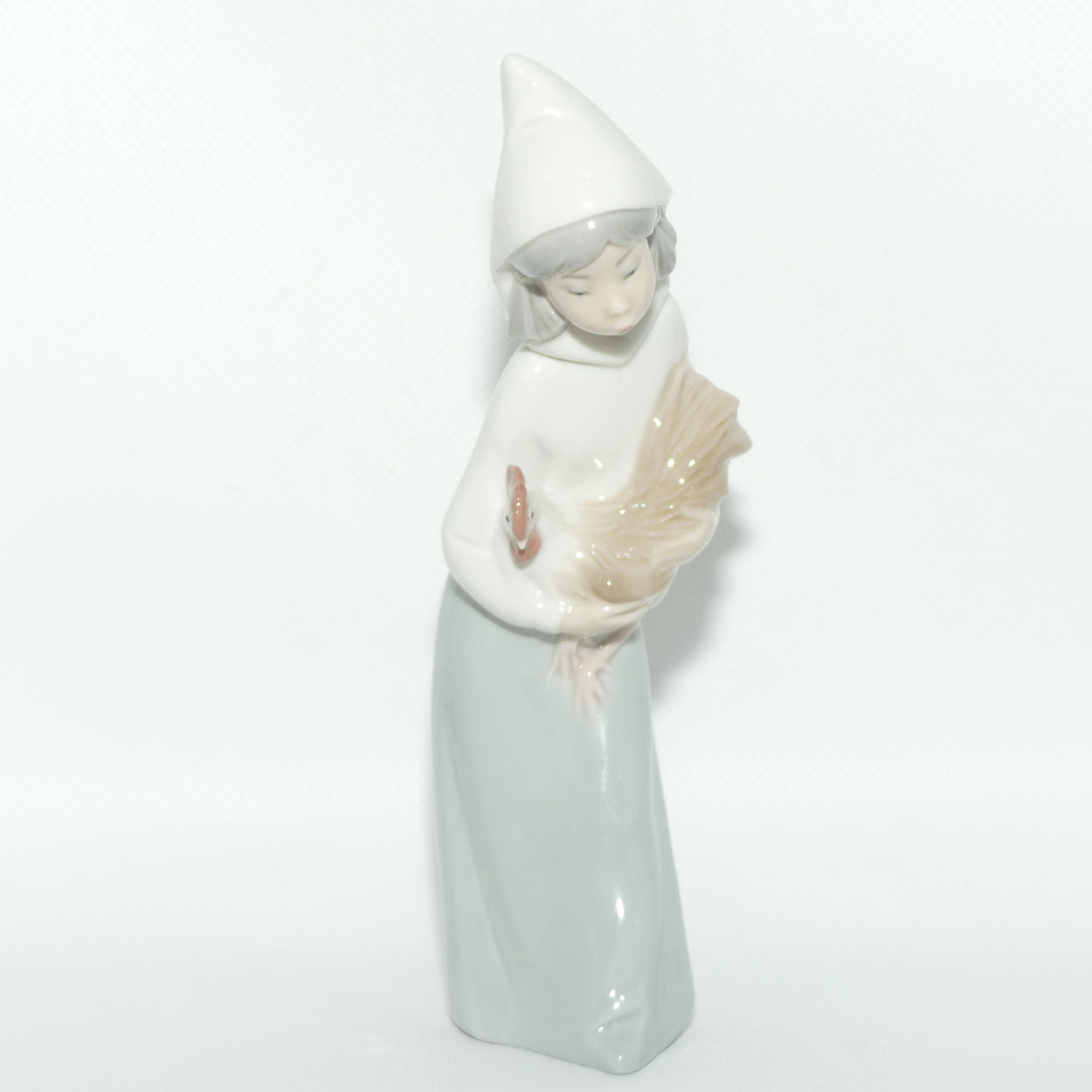Lladro figure Girl with Rooster | #4677 | #2