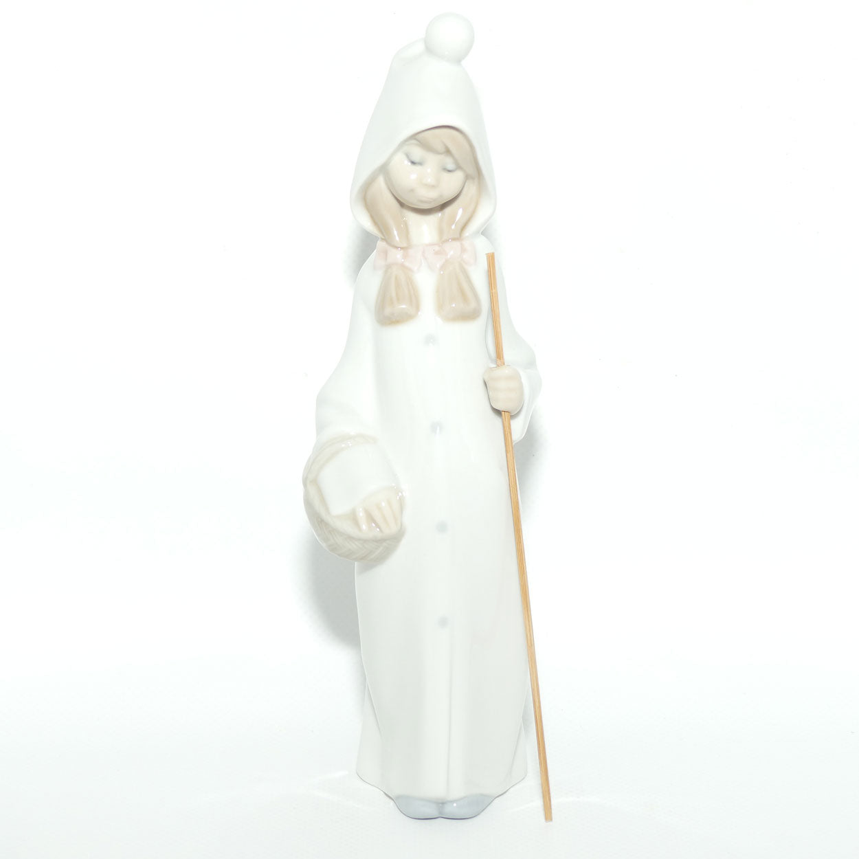 Lladro figure Girl with Basket | #4678 | #2