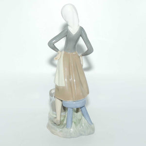 Lladro figure Girl with Milk Pail #4682