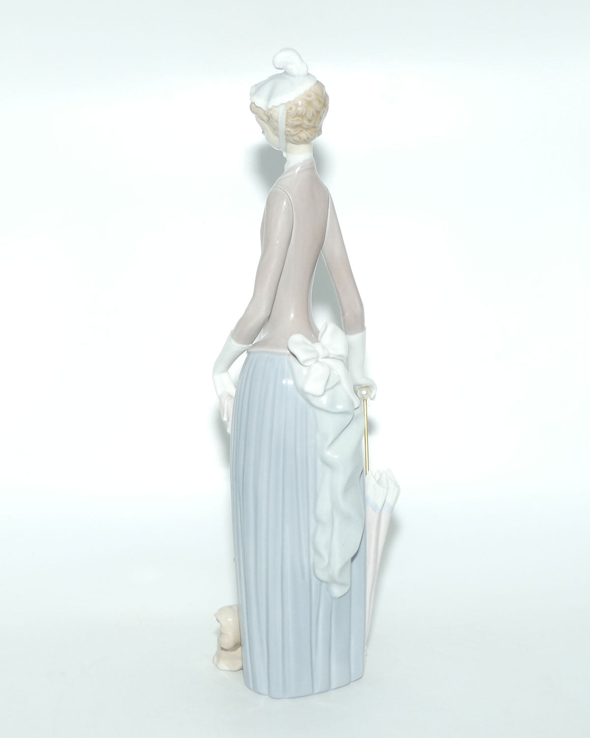 Lladro figure Woman with Dog #4761 | #2
