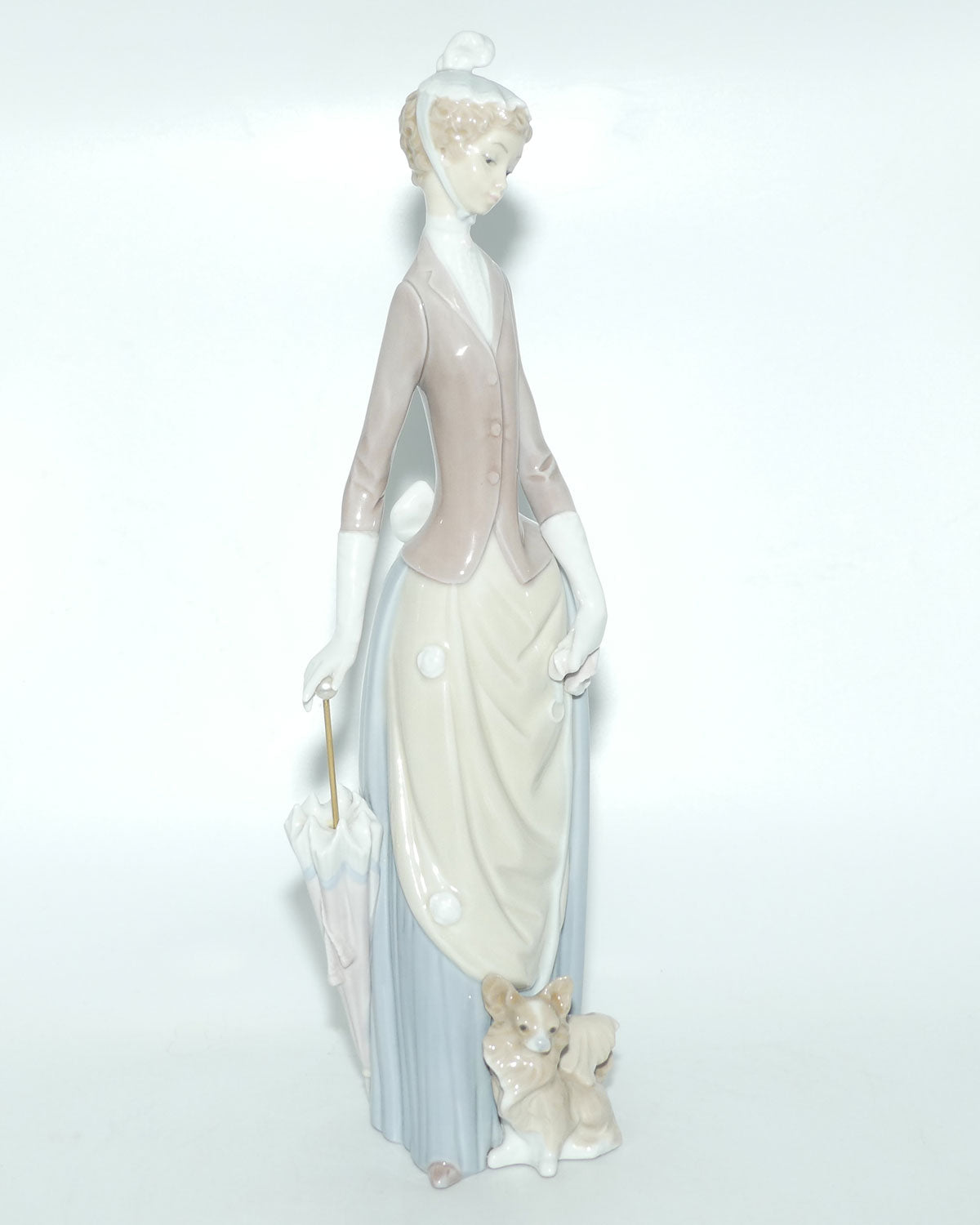Lladro figure Woman with Dog #4761 | #2