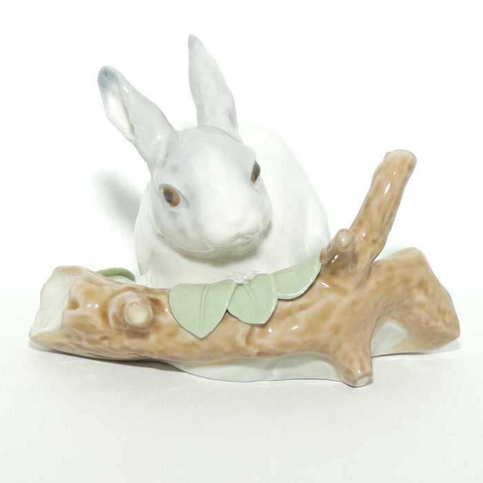 Lladro figure Rabbit Eating | #4773 | #1