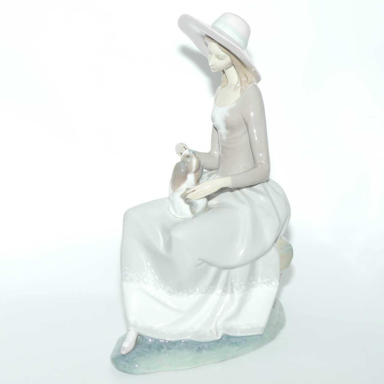 Lladro figure Girl with Dog | Gloss | #4806
