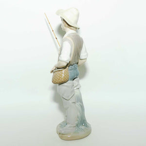 Lladro figure Going Fishing | #4809