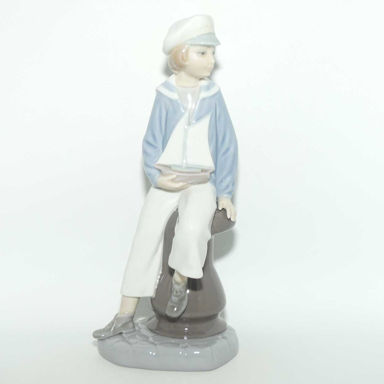 Lladro figure Boy with Yacht | Young Sailor | #4810 | #1