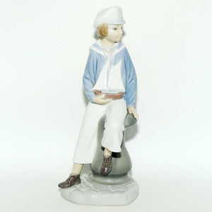 Lladro figure Boy with Yacht | Young Sailor | #4810 | #3