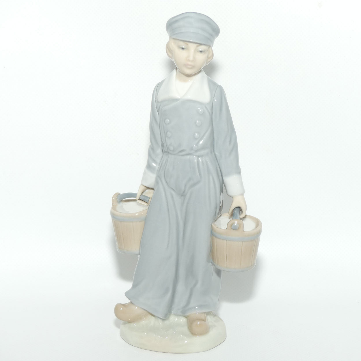 Lladro figure Boy With Pails | Gloss | #4811