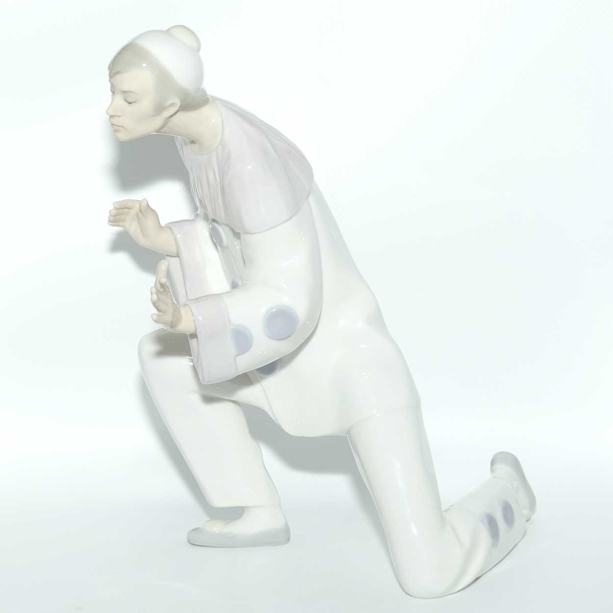 Lladro figure Charmingness | Gloss | #4848