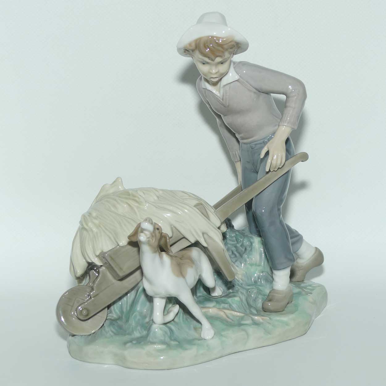 Lladro figure Gardener in Trouble | Gloss | 4852