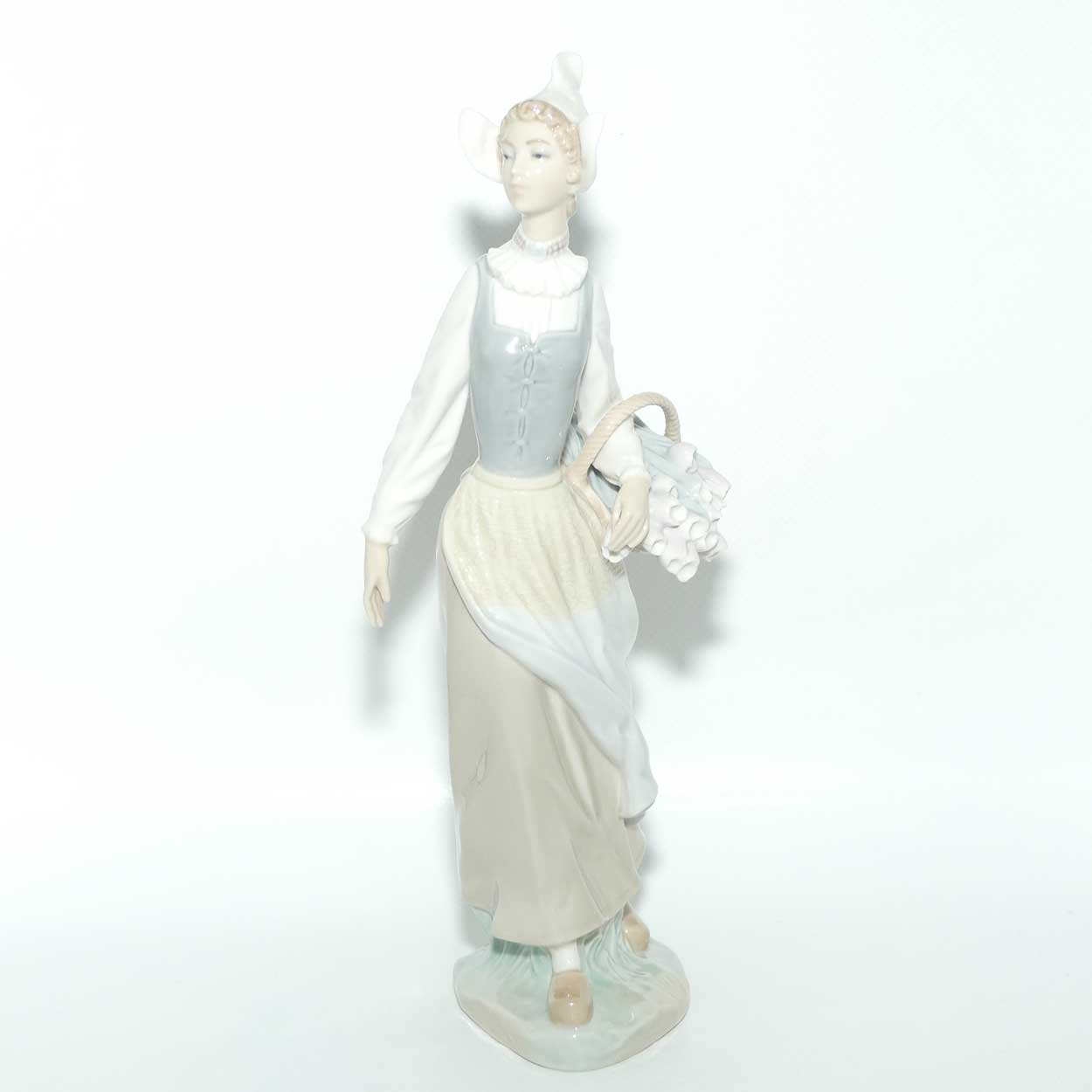 Lladro figure Dutch Girl with Tulips | Gloss | 4860