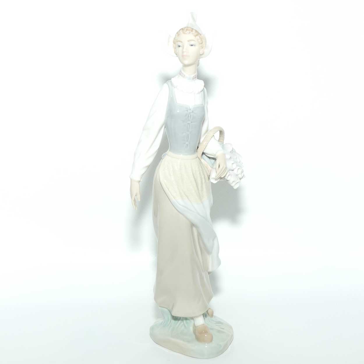 Lladro figure Dutch Girl with Tulips | Gloss | 4860