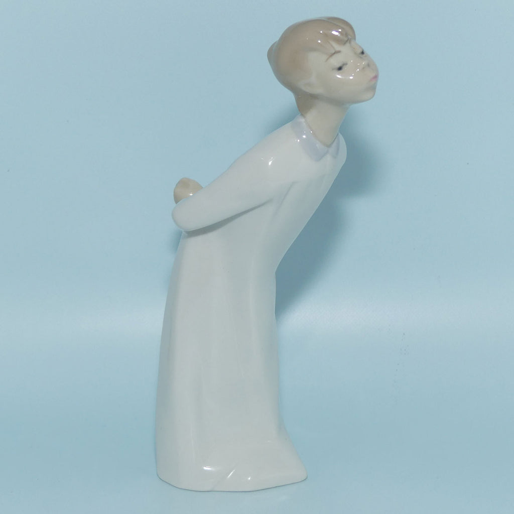 Lladro figure Boy Kissing #4869 | #1 | no box