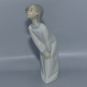 Lladro figure Girl Kissing #4873 | Boxed | #1