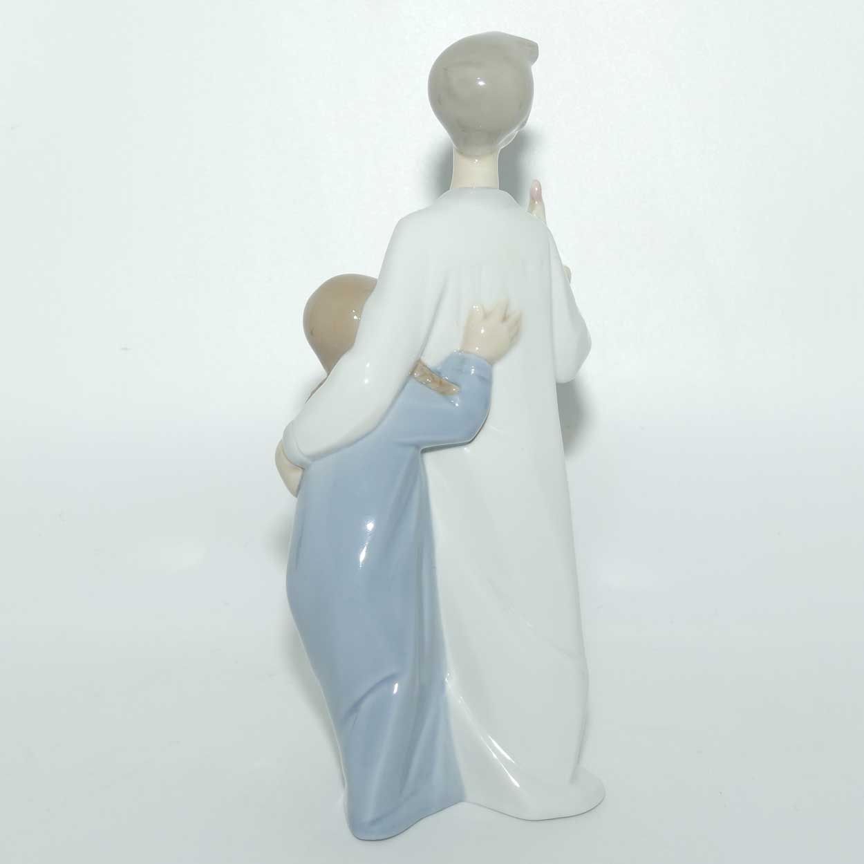 Lladro figure | Boy and Girl | Boy in Nightshirt #1 | #4874