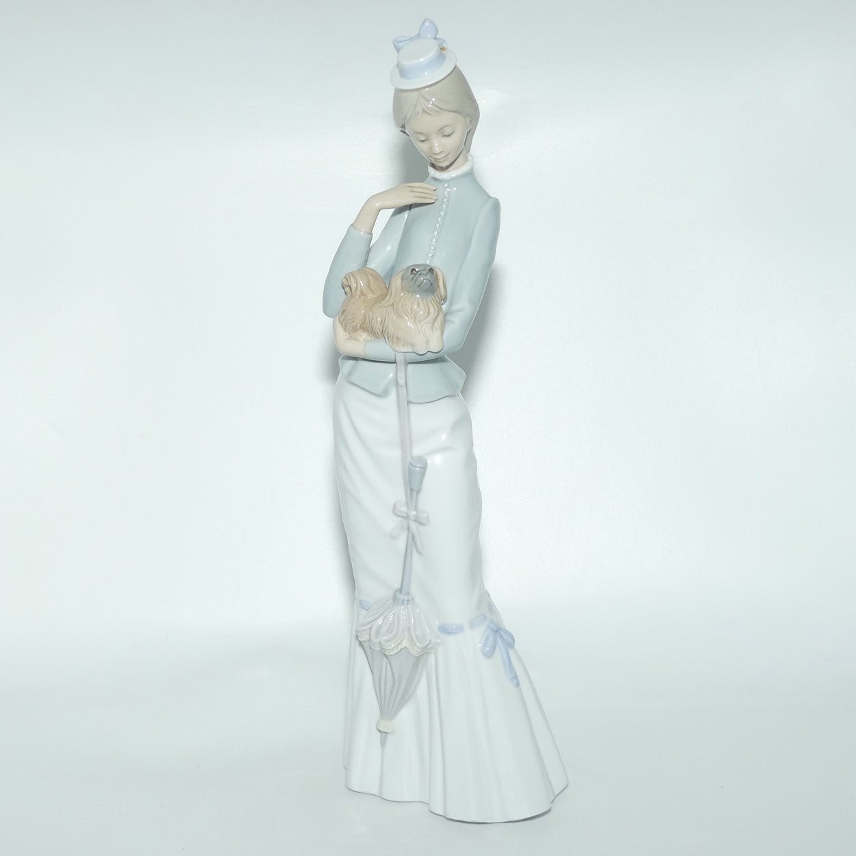 Lladro figure Walk with the Dog | My Dog | Pekingese | #4893