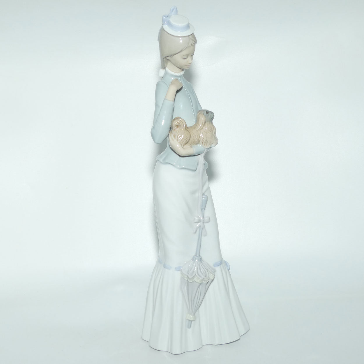 Lladro figure Walk with the Dog | My Dog | Pekingese | #4893