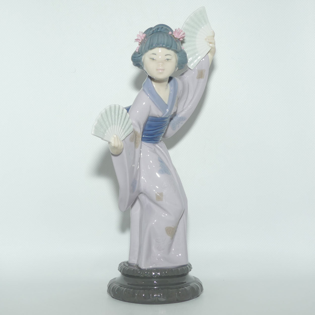 Lladro figure Madame Butterfly | #4911